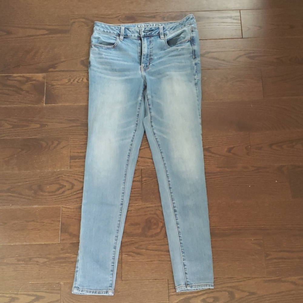 American Eagle Super Stretch Size 10L